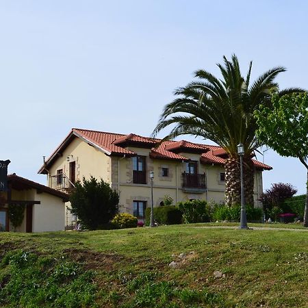 Posada El Jardin Santillana del Mar Esterno foto