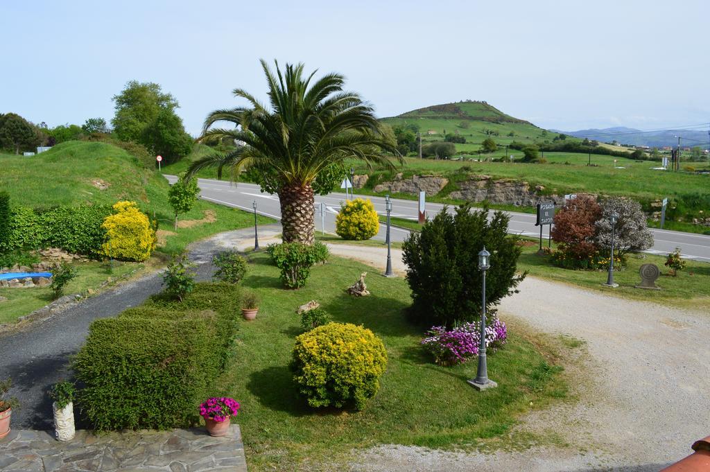 Posada El Jardin Santillana del Mar Esterno foto